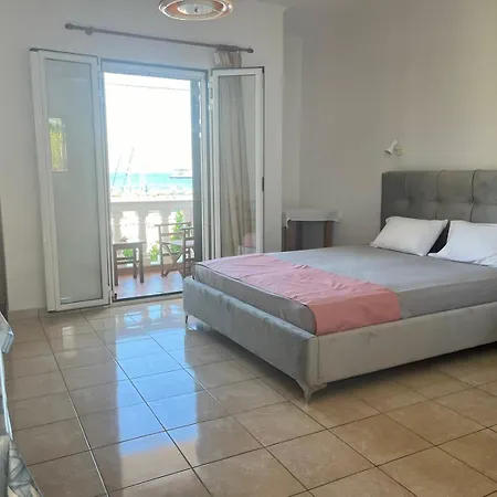 κaryatis * ليكسوري